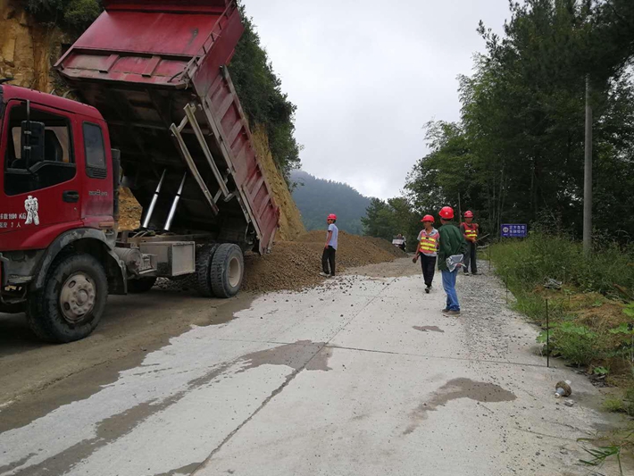 炎陵S207項目：中秋佳節(jié)，再掀施工熱潮